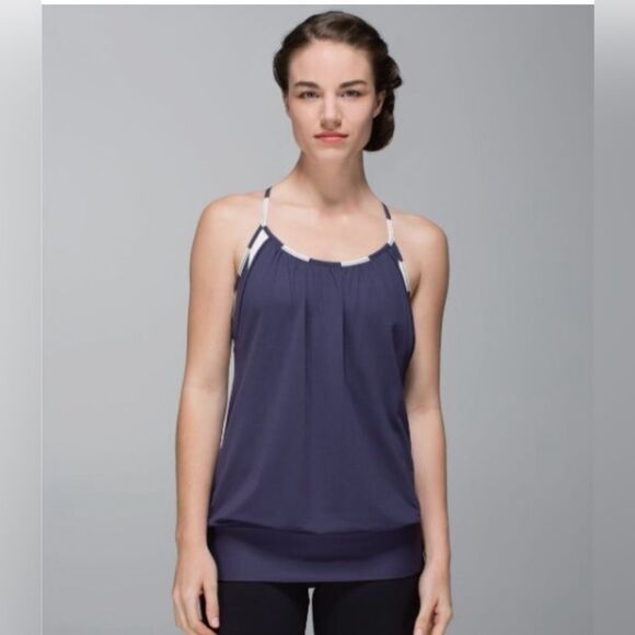 lululemon athletica Tops - Lululemon No Limits Built In Bra Racerback Tank Top Women Size 10